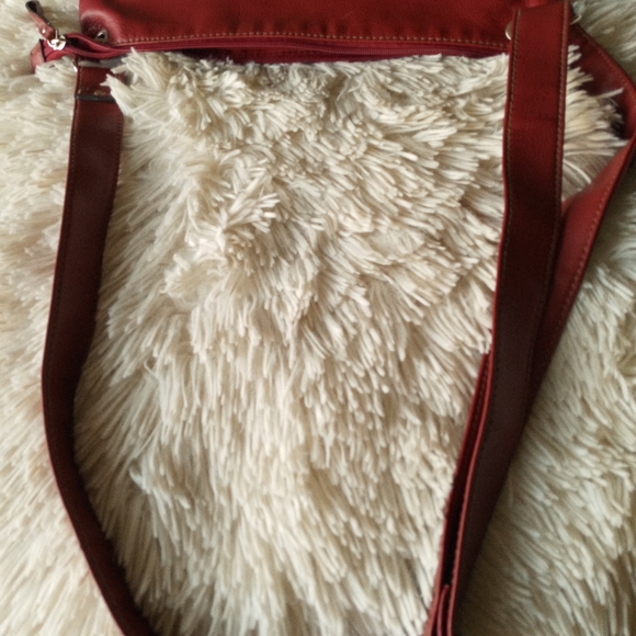 Relic Burgundy Purse - Picture 9 of 16